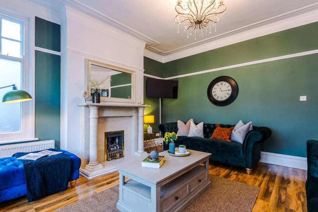 Huge House In Leeds 6Br Sleeps13 By Purestay Short Lets Meanwood Extérieur photo